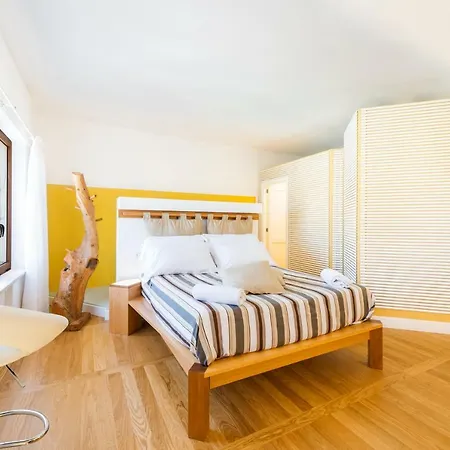Luiselle Charming Accommodation Sorrento City Center Exterior photo
